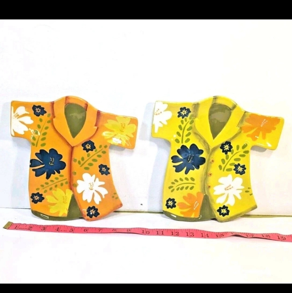 Dennis East International Hawaiian Shirt Serving Plates 10" Orange Yellow